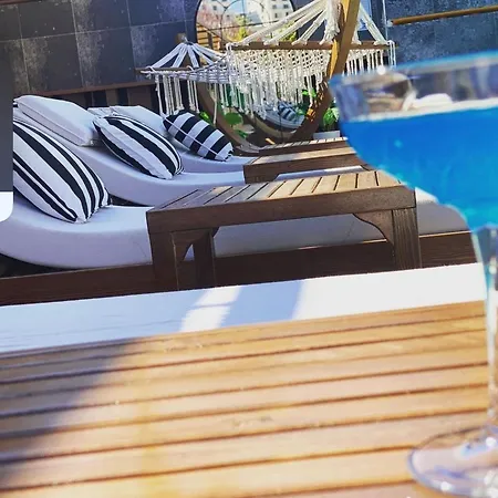 Sevilla Lounge Couette-café Çeşme